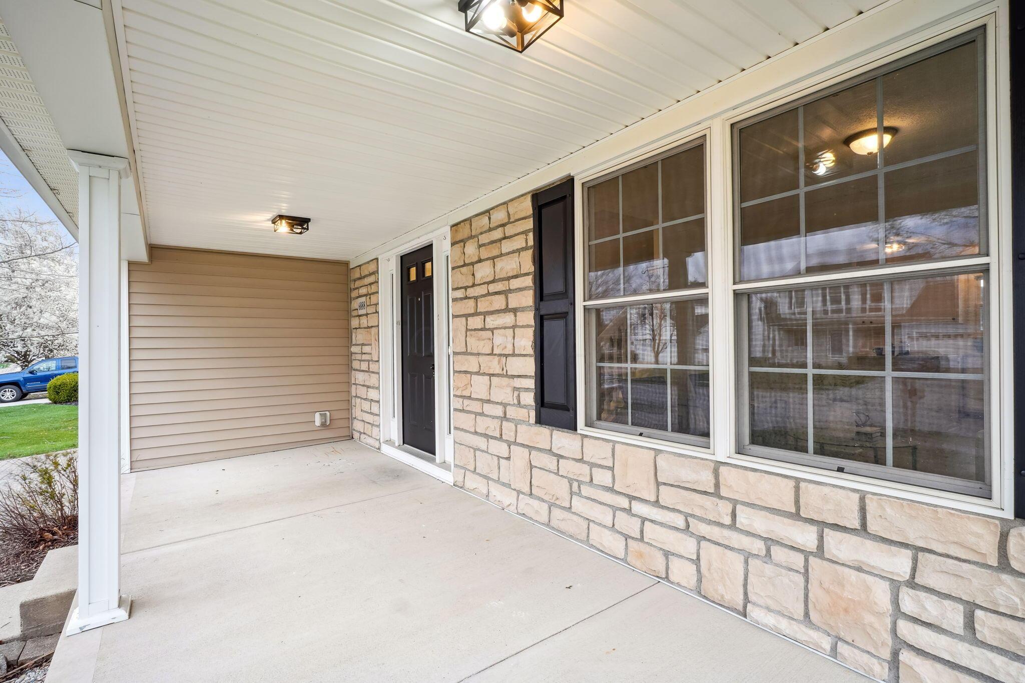 6888 Mac Drive, Canal Winchester, Ohio image 9