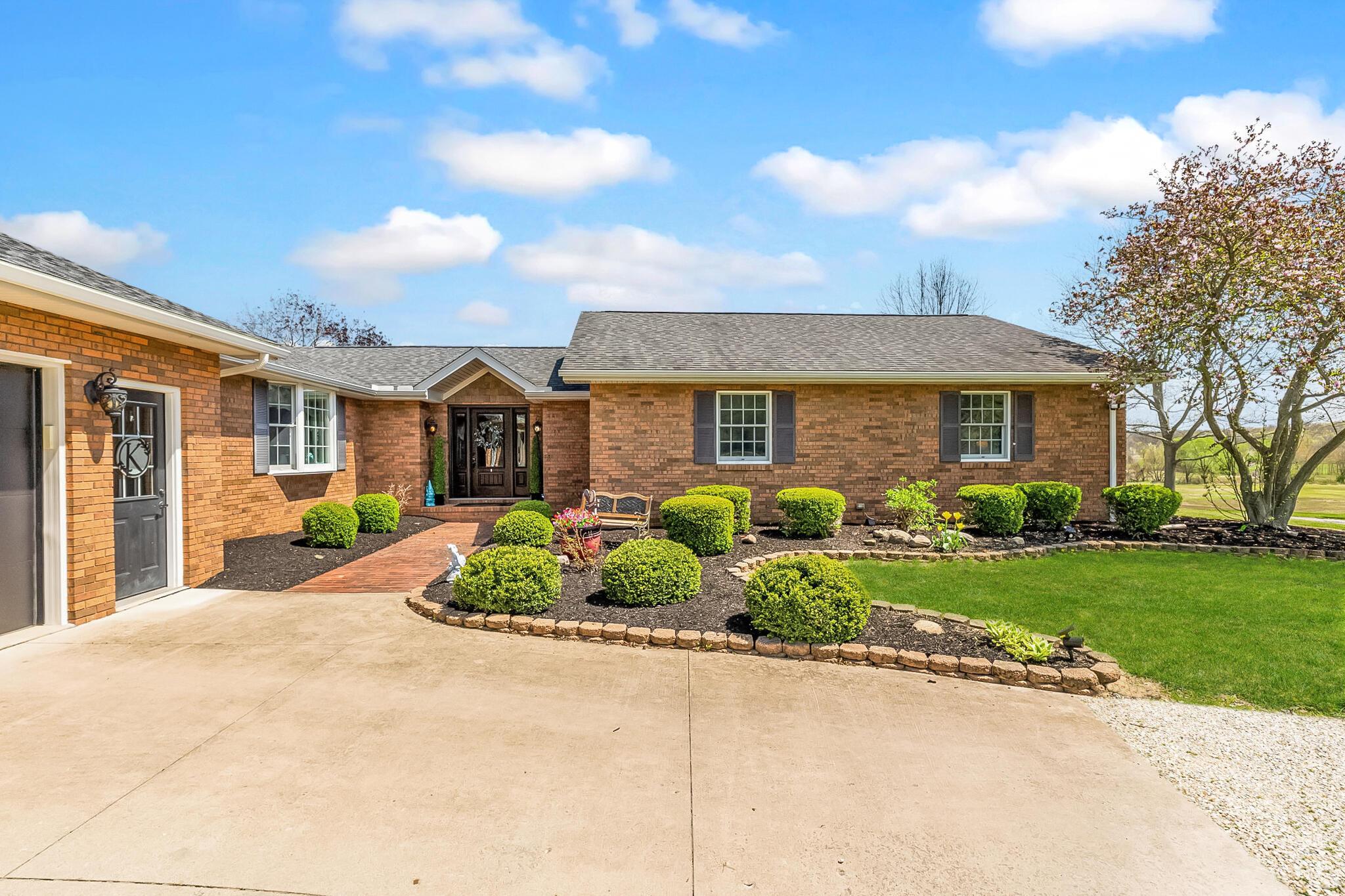 1012 Lake Fork Road, Utica, Ohio image 3