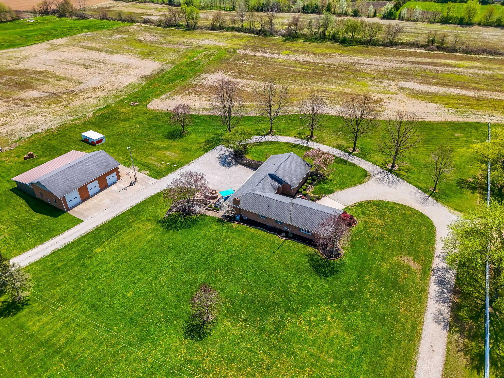 1012 Lake Fork Road, Utica, Ohio image 13
