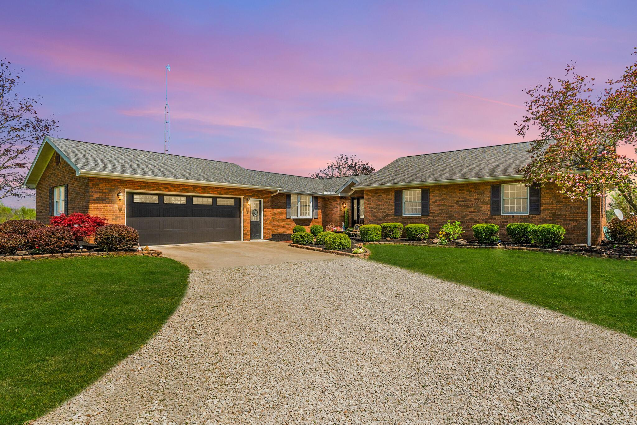 1012 Lake Fork Road, Utica, Ohio image 2