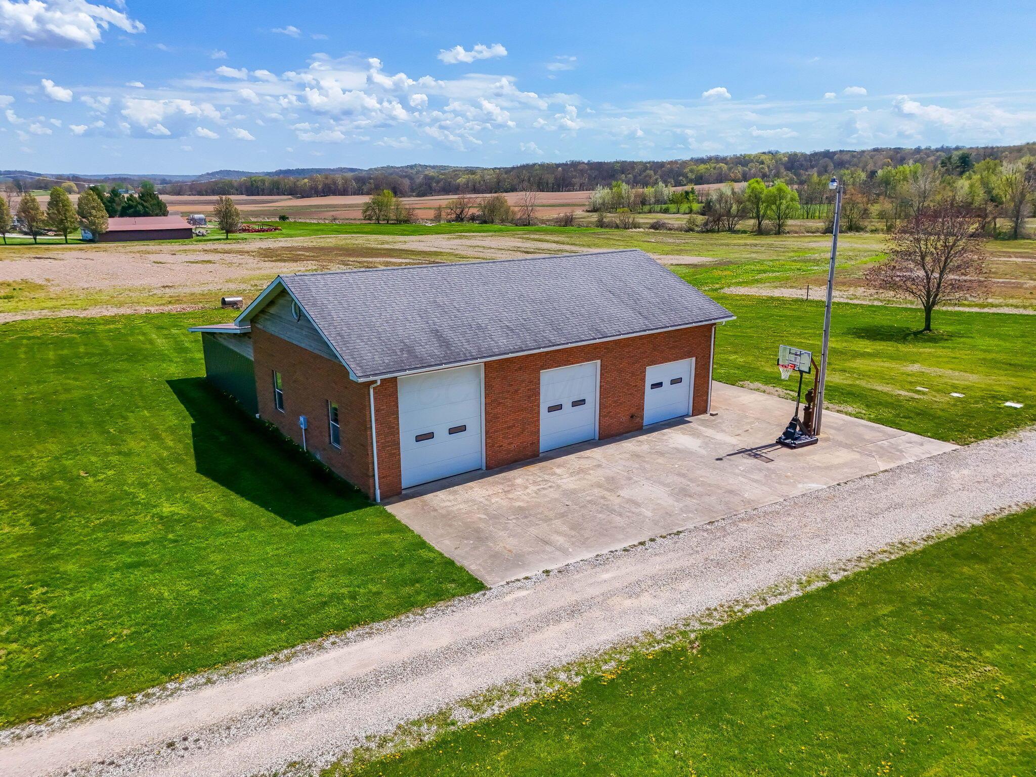 1012 Lake Fork Road, Utica, Ohio image 21