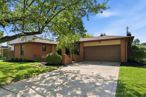 Photo of 37 Coventry Road, Delaware, OH 43015 (MLS # 226020219)