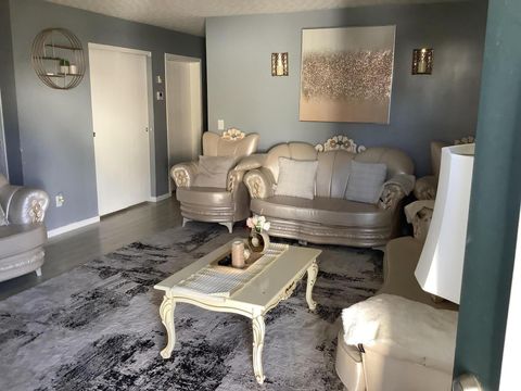 Photo of 4700 Cadmus Drive 31E #31E, Columbus, OH 43228 (MLS # 225046047)