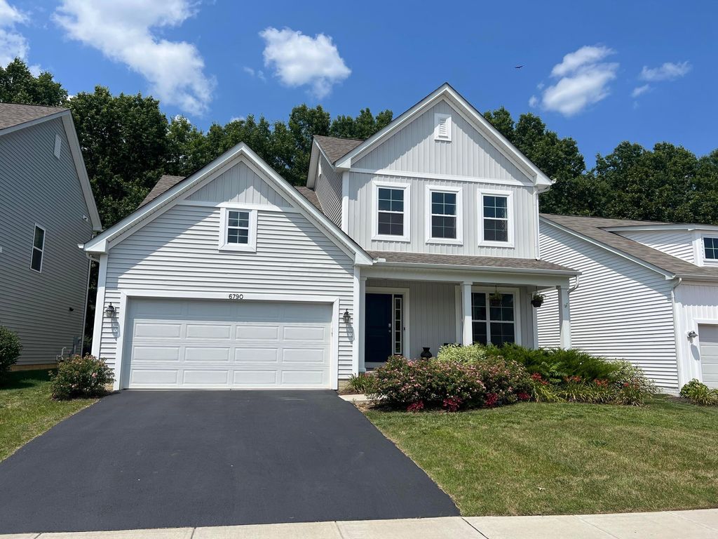 Photo of 6790 Brooklyn Heights Road, Westerville, OH 43081 (MLS # 226018541)