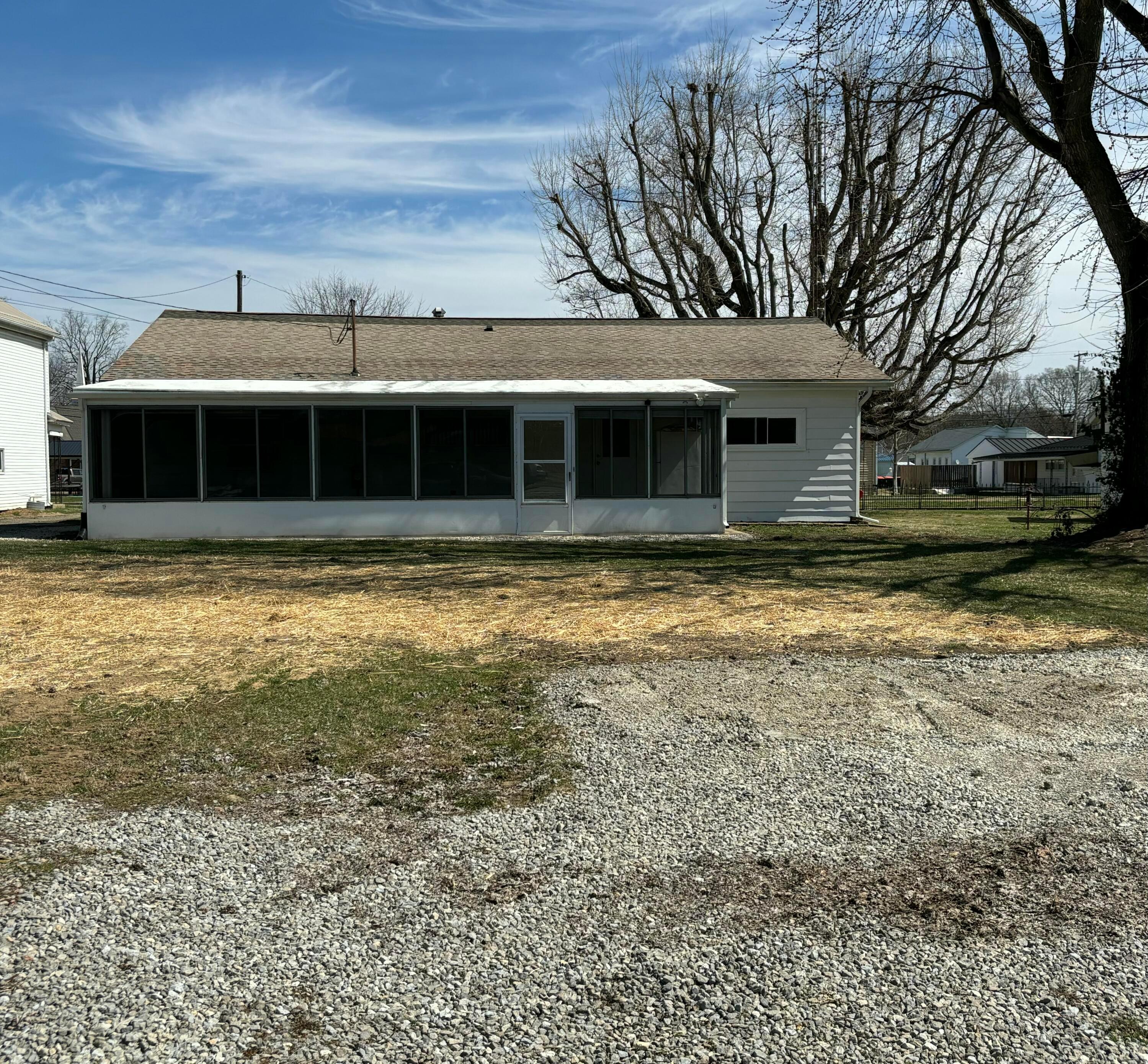 73 N Main Street, Utica, Ohio image 16
