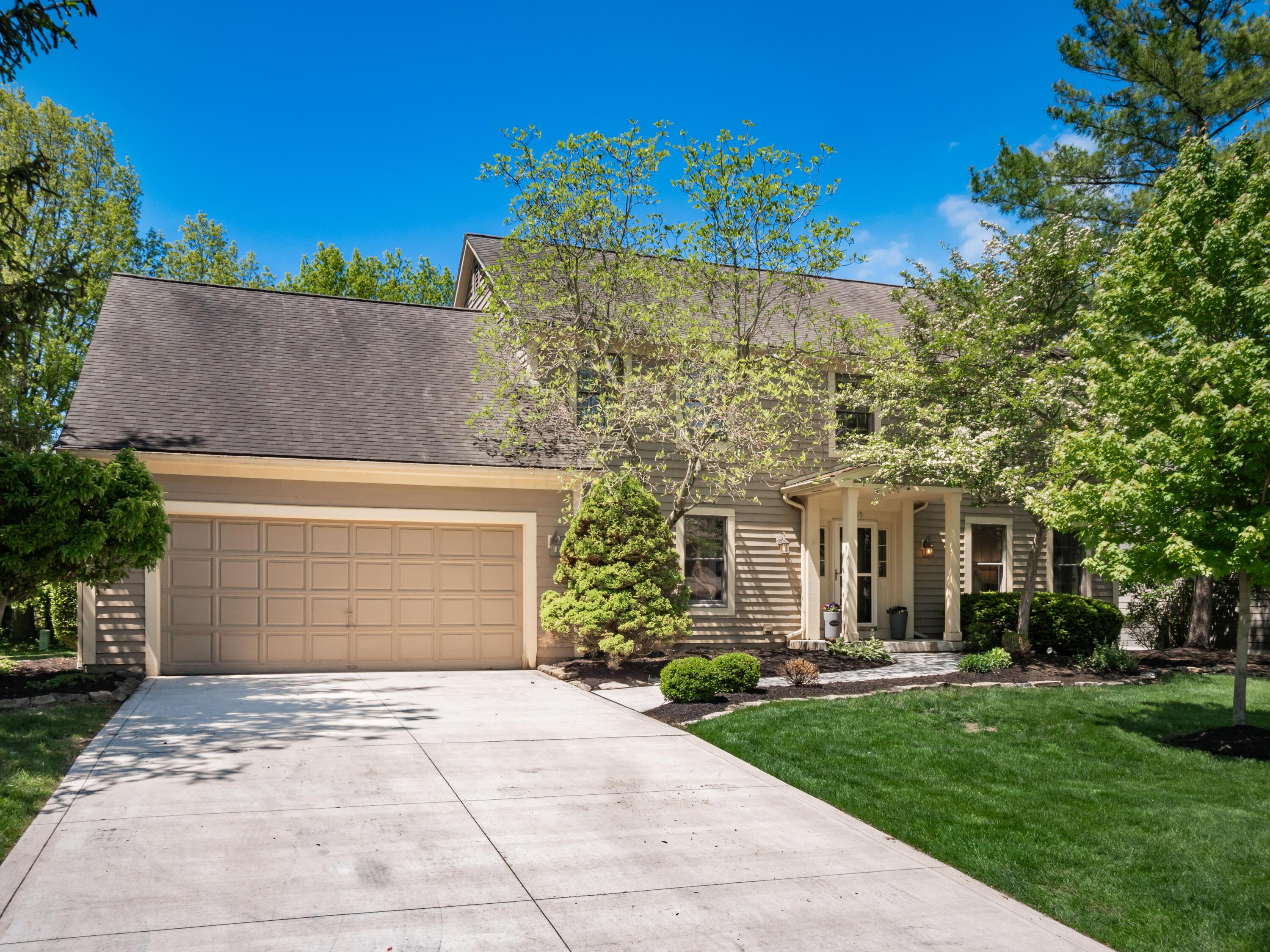 8805 Davington Drive, Dublin, Ohio image 15
