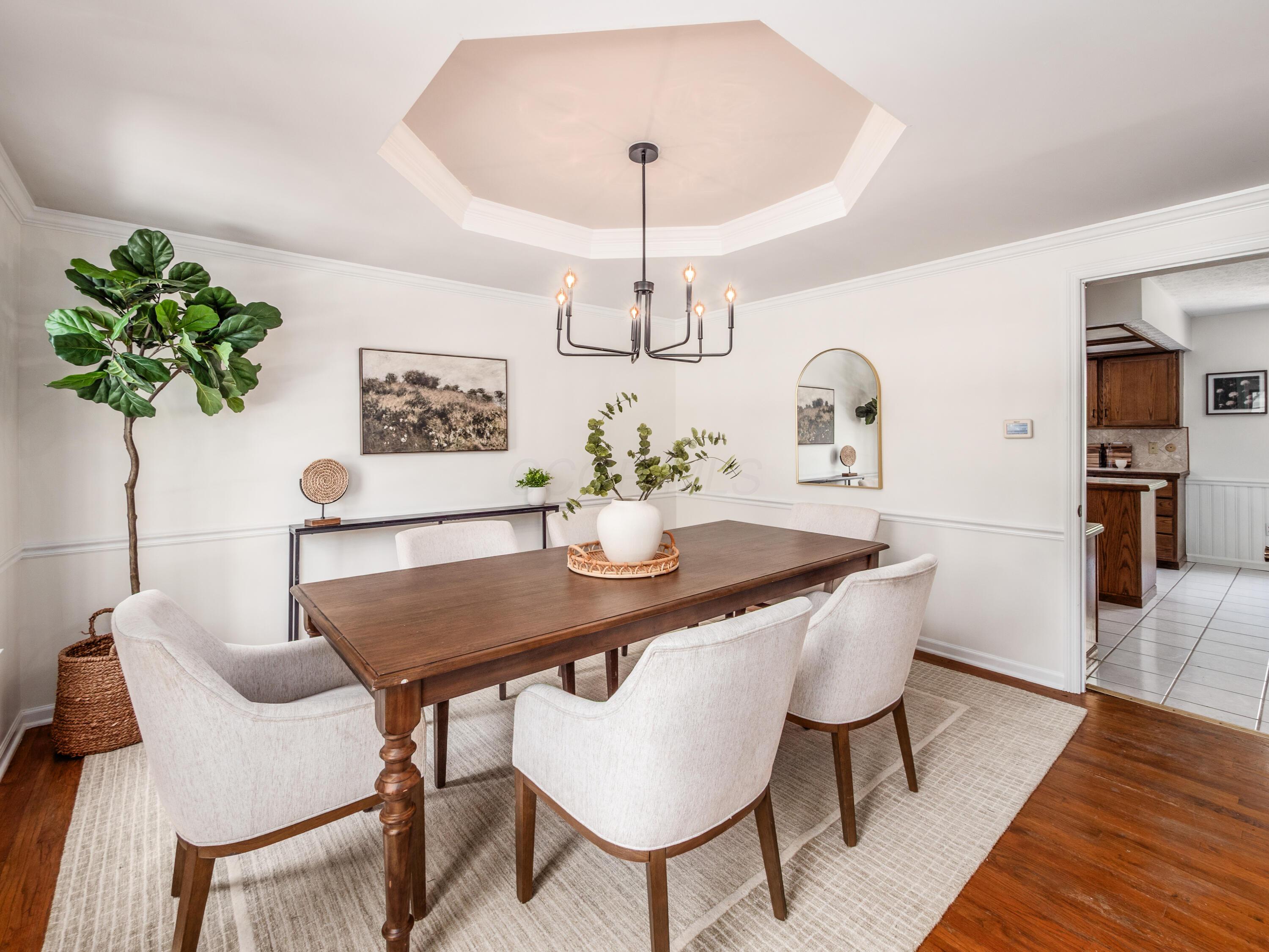 8805 Davington Drive, Dublin, Ohio image 11