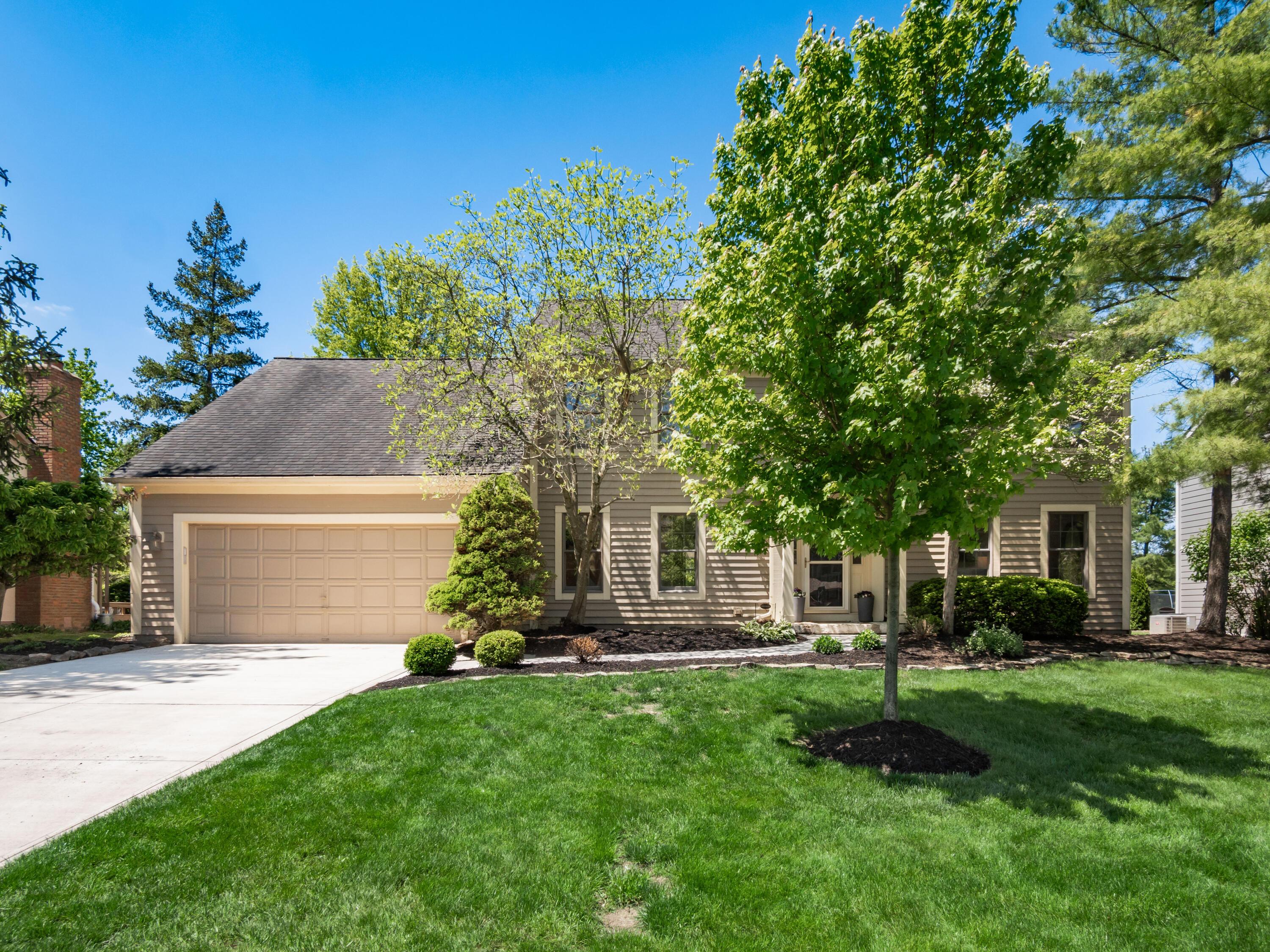 8805 Davington Drive, Dublin, Ohio image 10