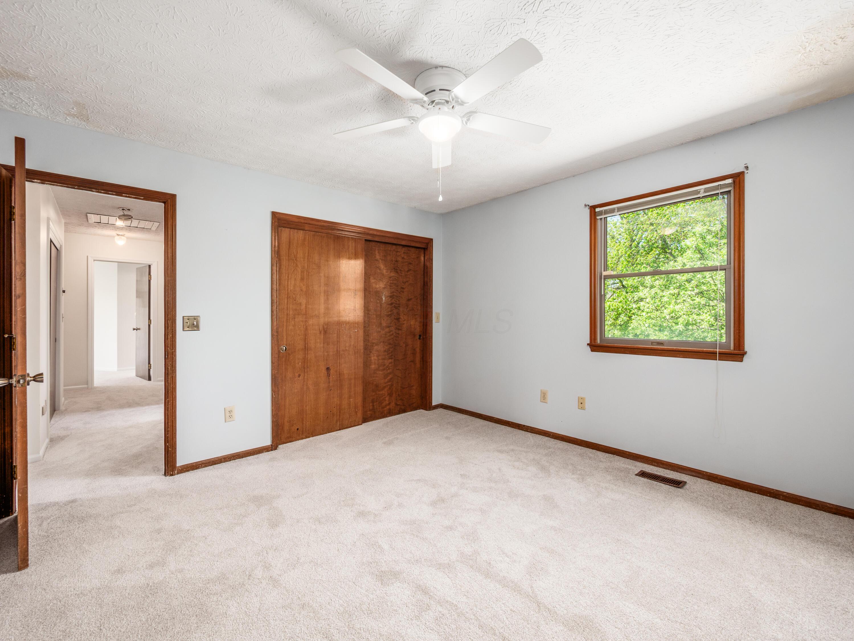 8805 Davington Drive, Dublin, Ohio image 41