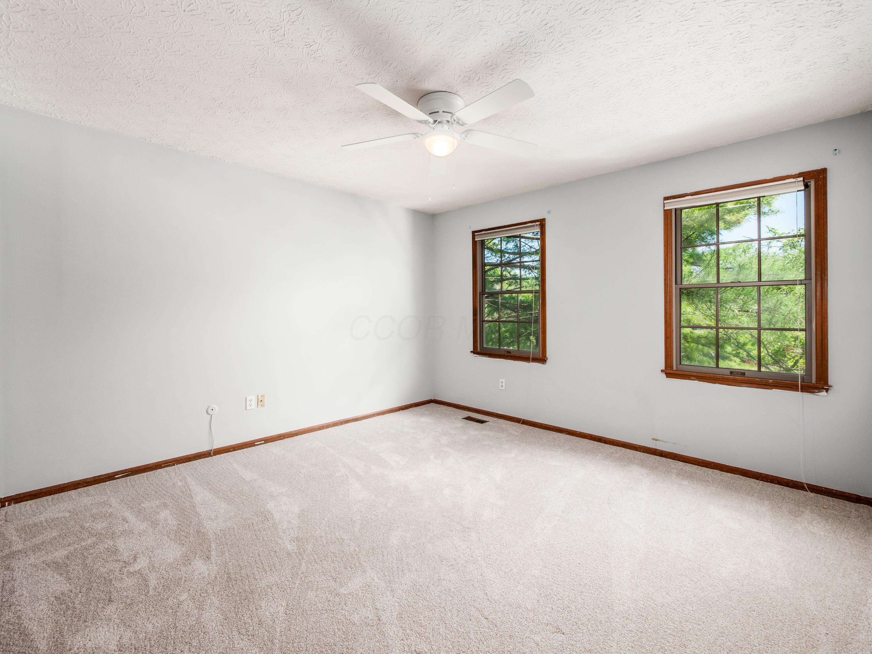8805 Davington Drive, Dublin, Ohio image 42