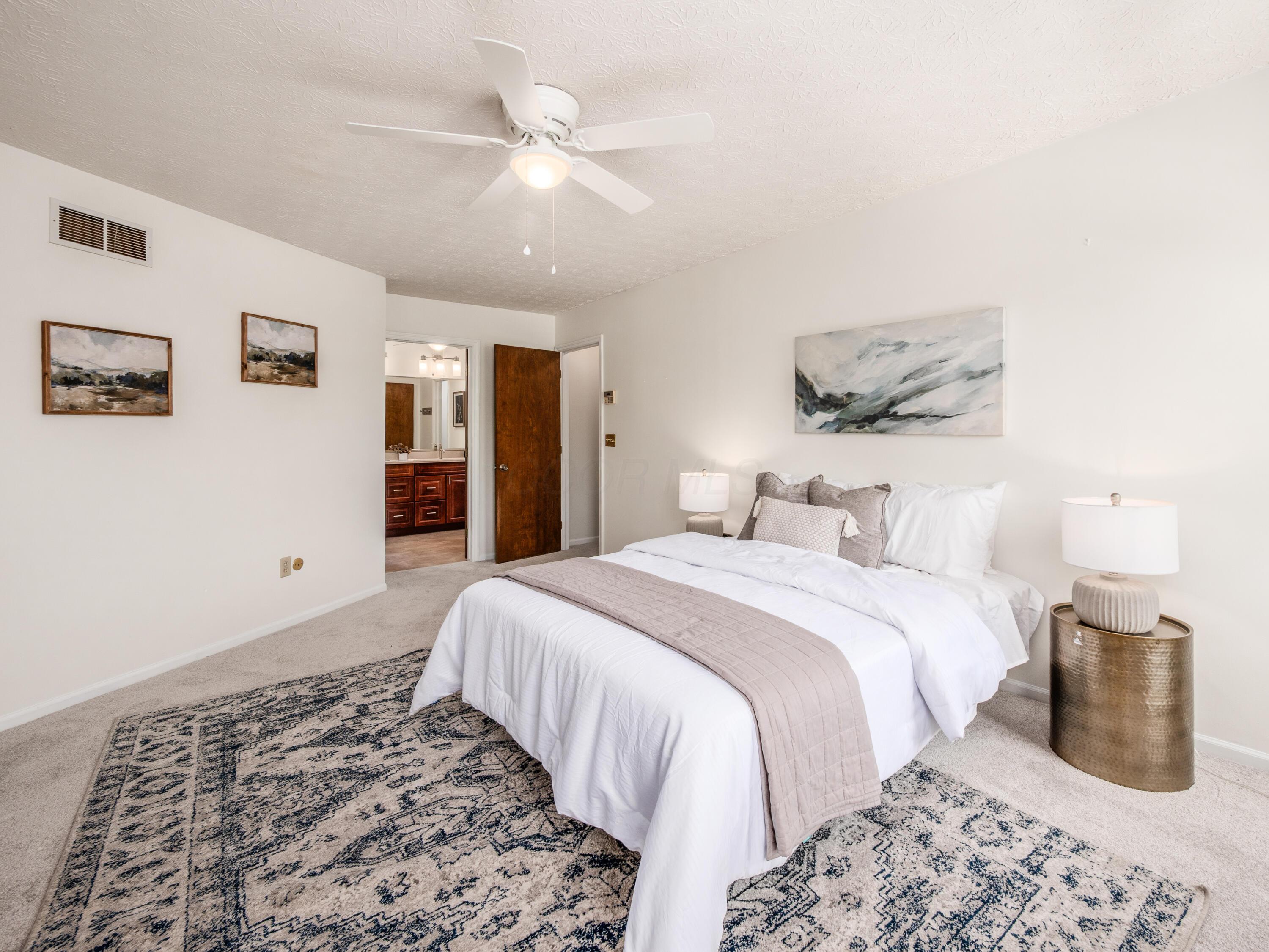 8805 Davington Drive, Dublin, Ohio image 33