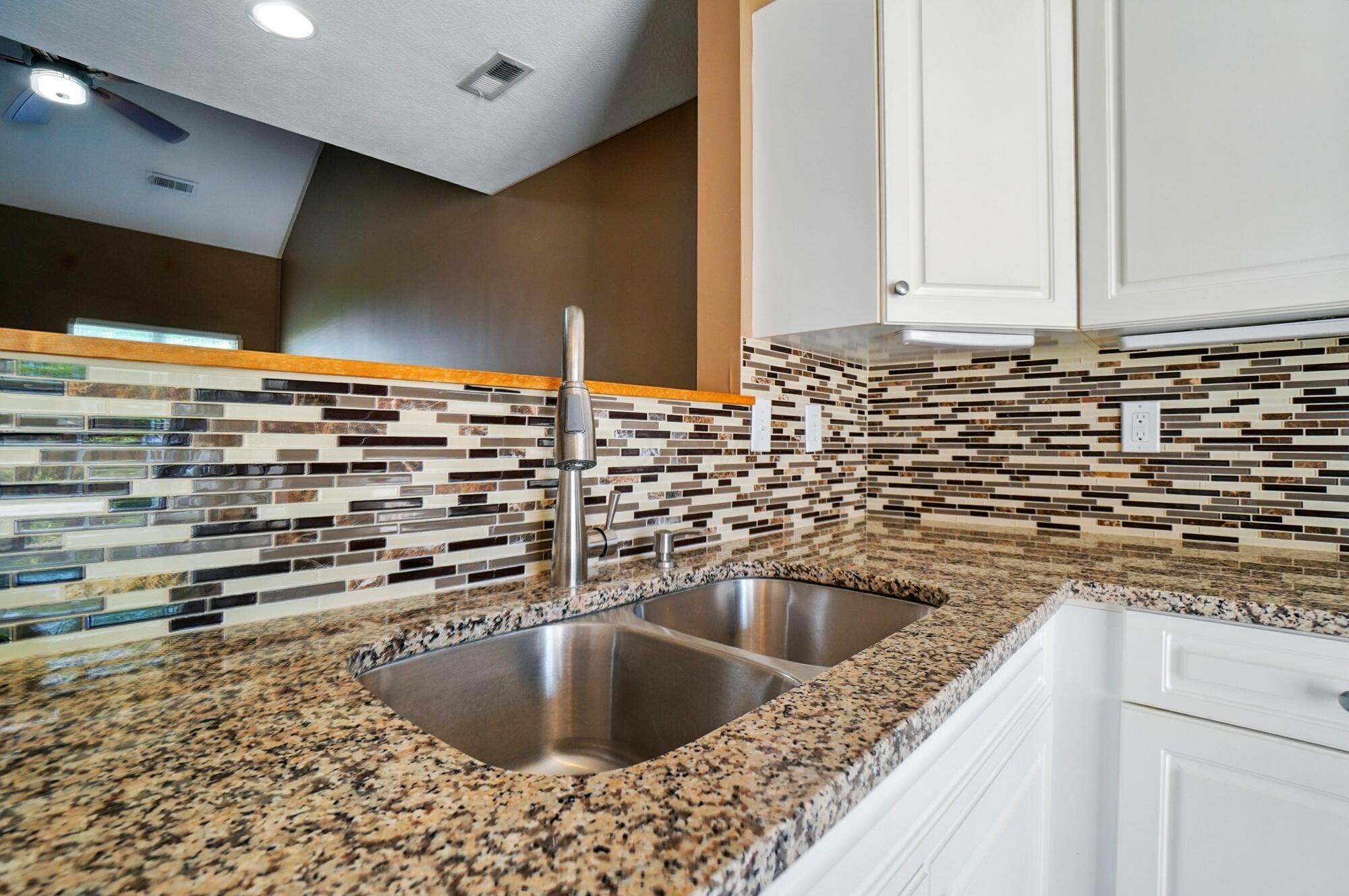385 Piney Creek Drive, Blacklick, Ohio image 11