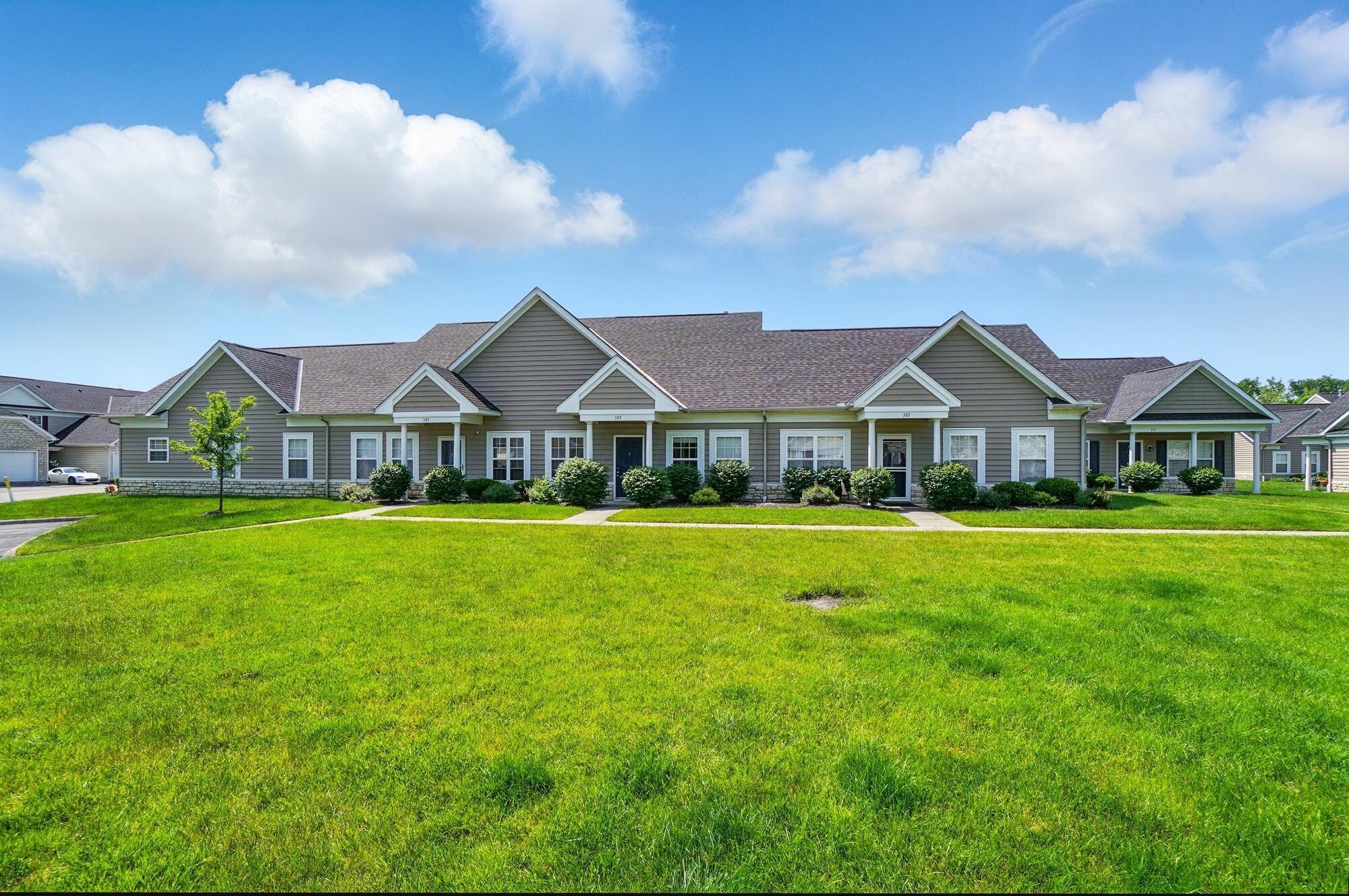 385 Piney Creek Drive, Blacklick, Ohio image 2