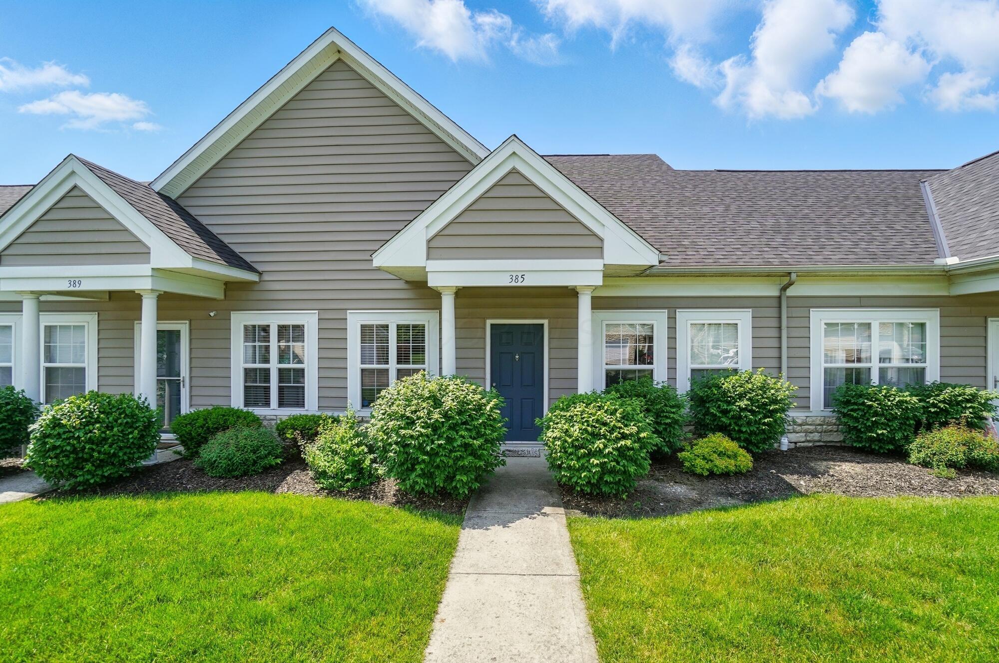385 Piney Creek Drive, Blacklick, Ohio image 1