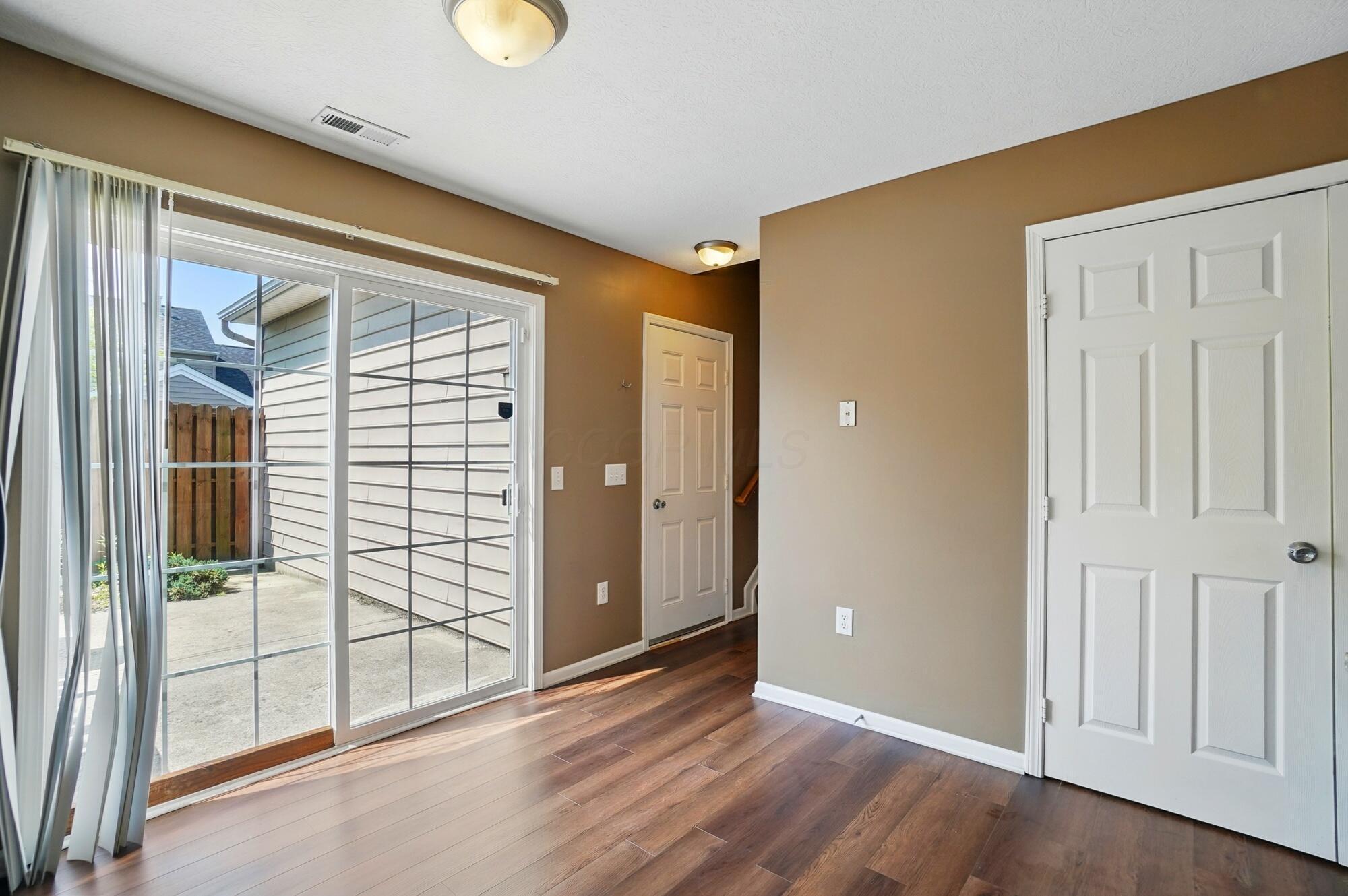 385 Piney Creek Drive, Blacklick, Ohio image 12