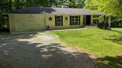 Photo of 2305 Ivy Lane NE, Lancaster, OH 43130 (MLS # 226016861)