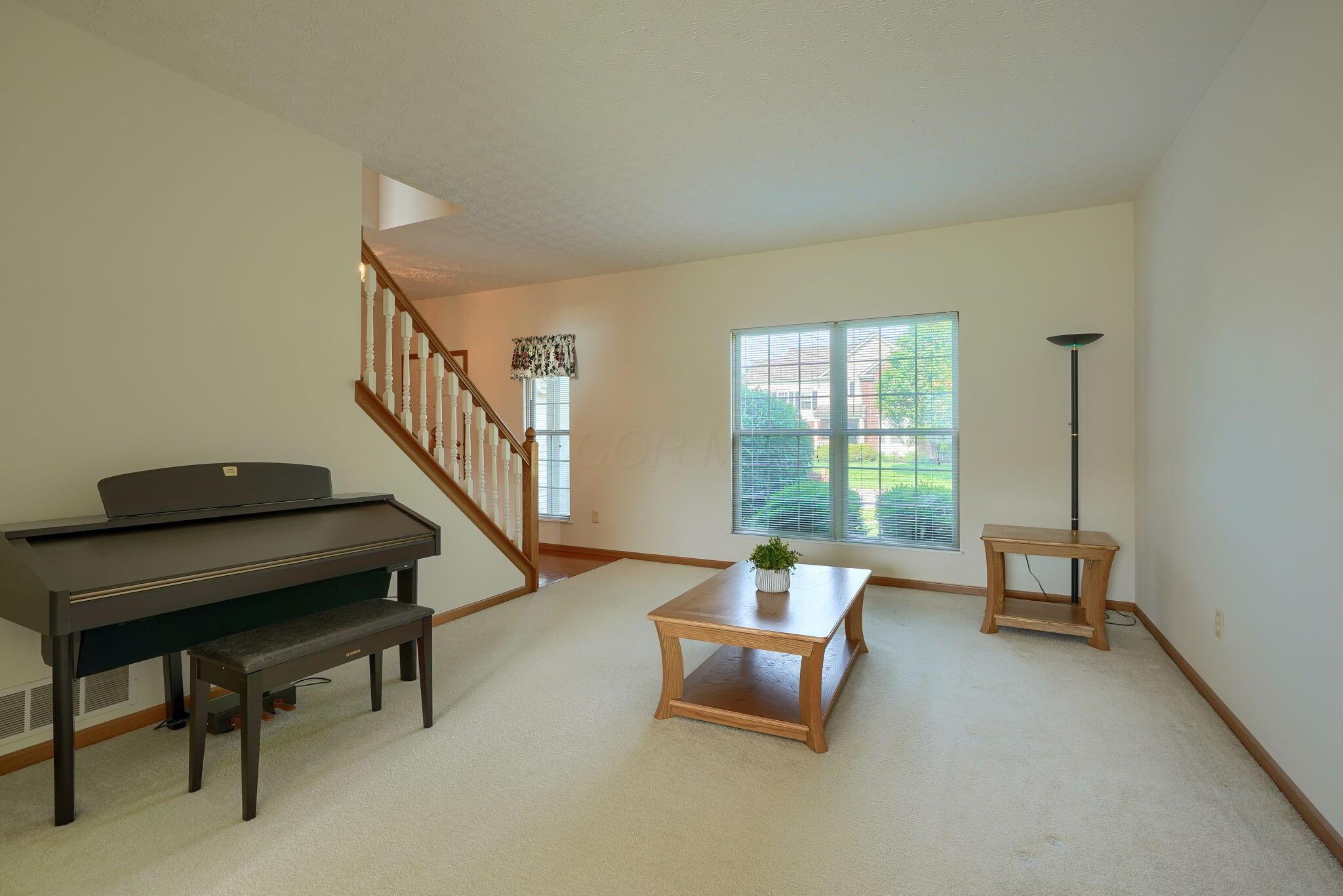 1300 Sotherby Crossing, Lewis Center, Ohio image 8