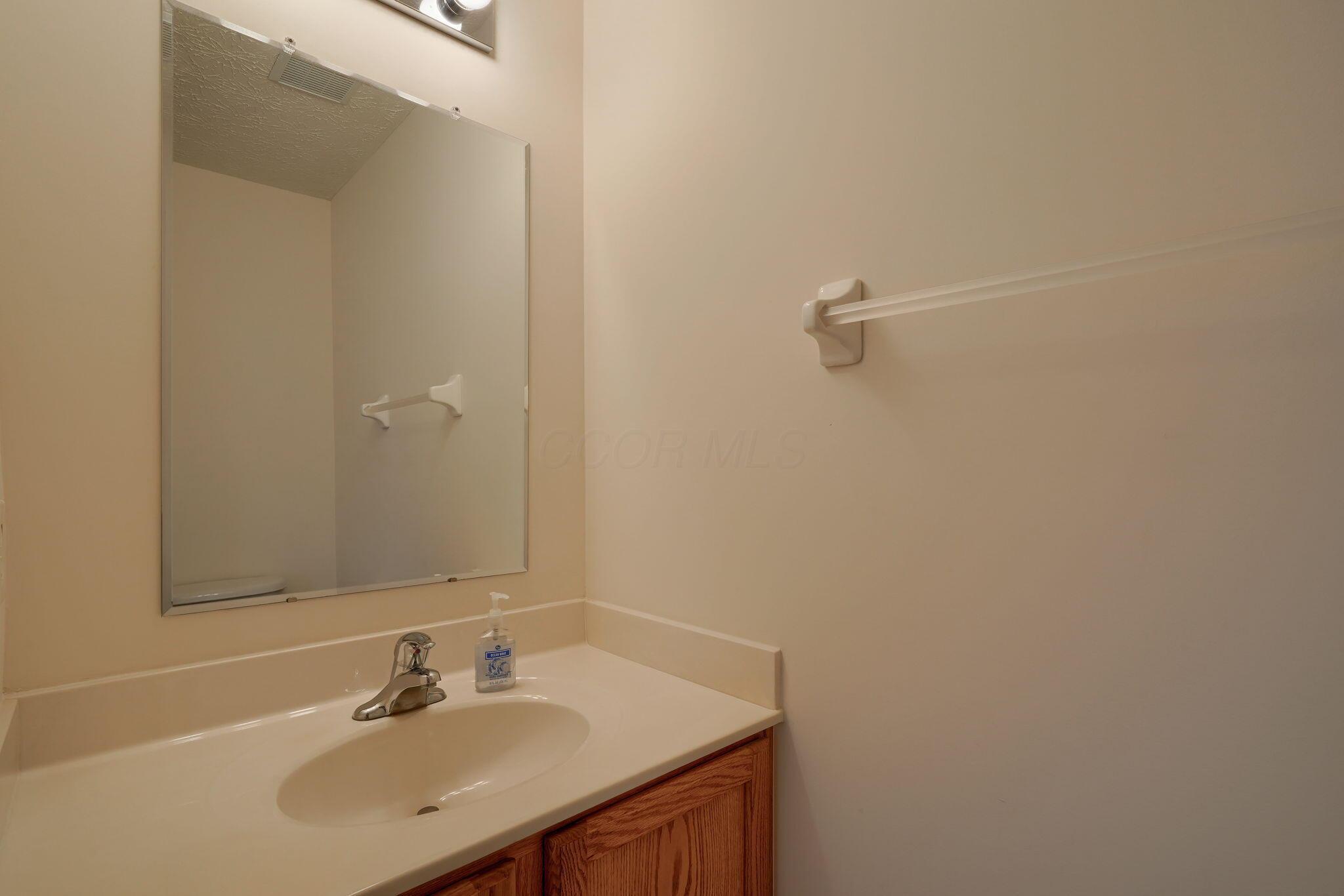 1300 Sotherby Crossing, Lewis Center, Ohio image 14