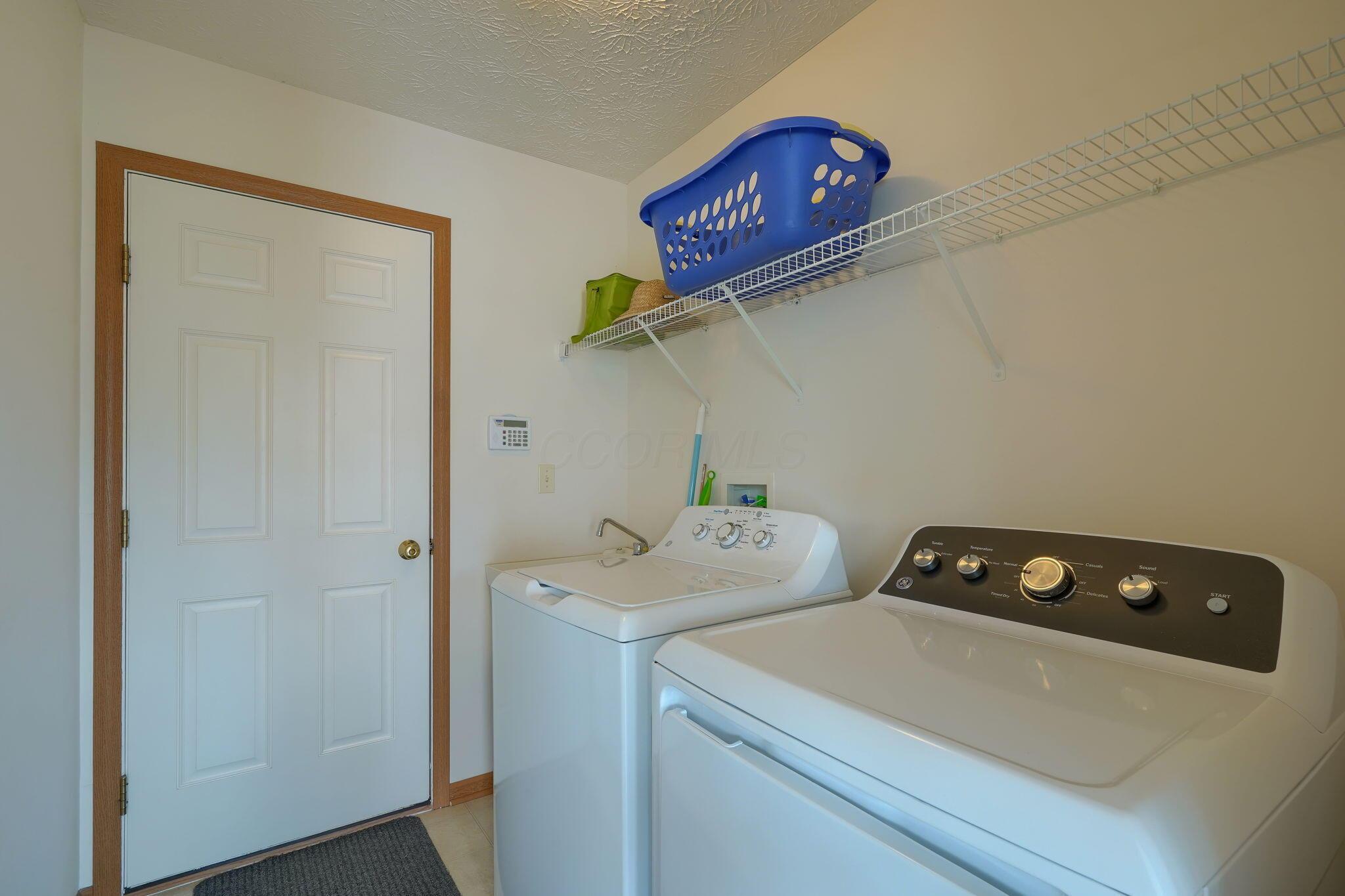 1300 Sotherby Crossing, Lewis Center, Ohio image 25