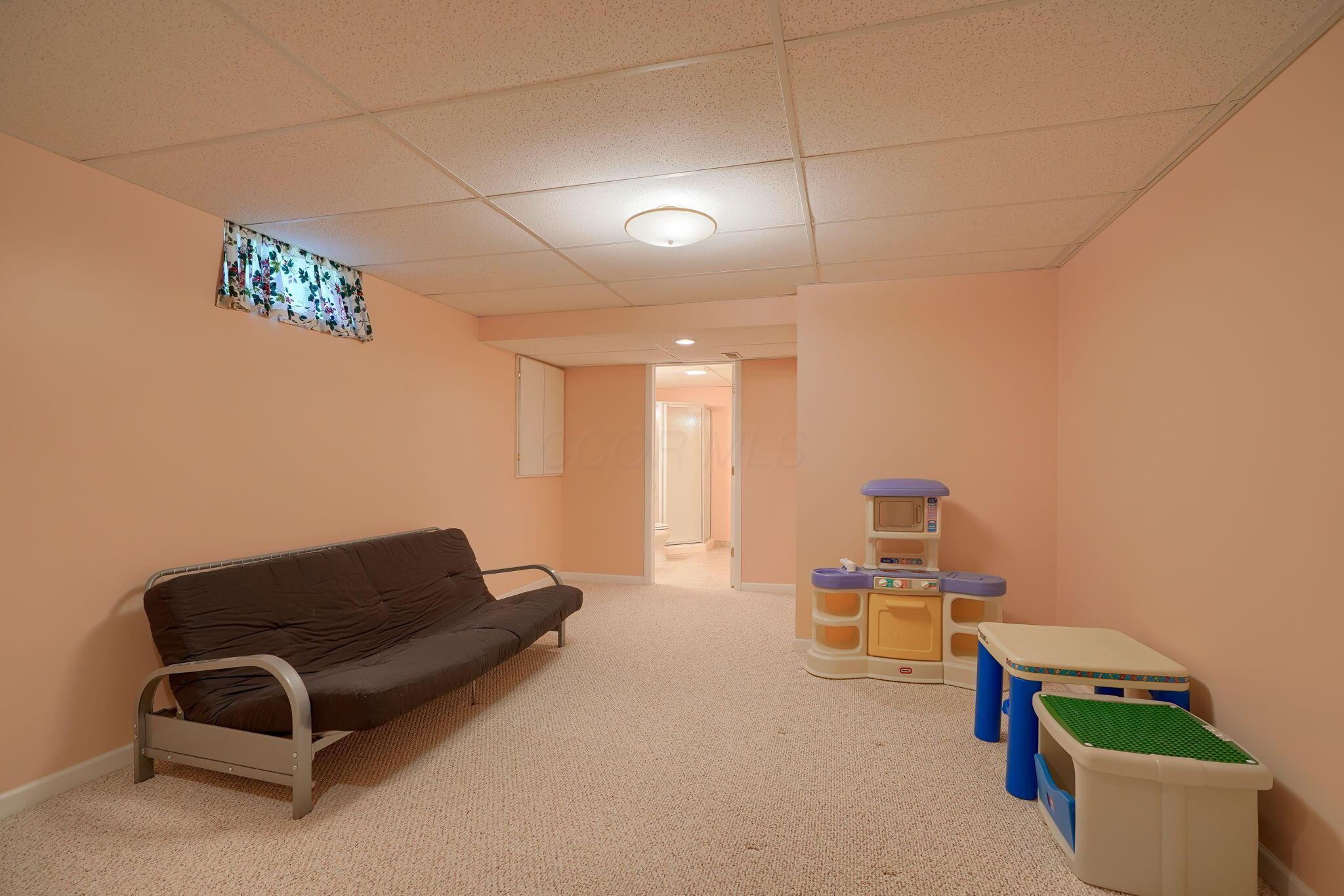 1300 Sotherby Crossing, Lewis Center, Ohio image 40