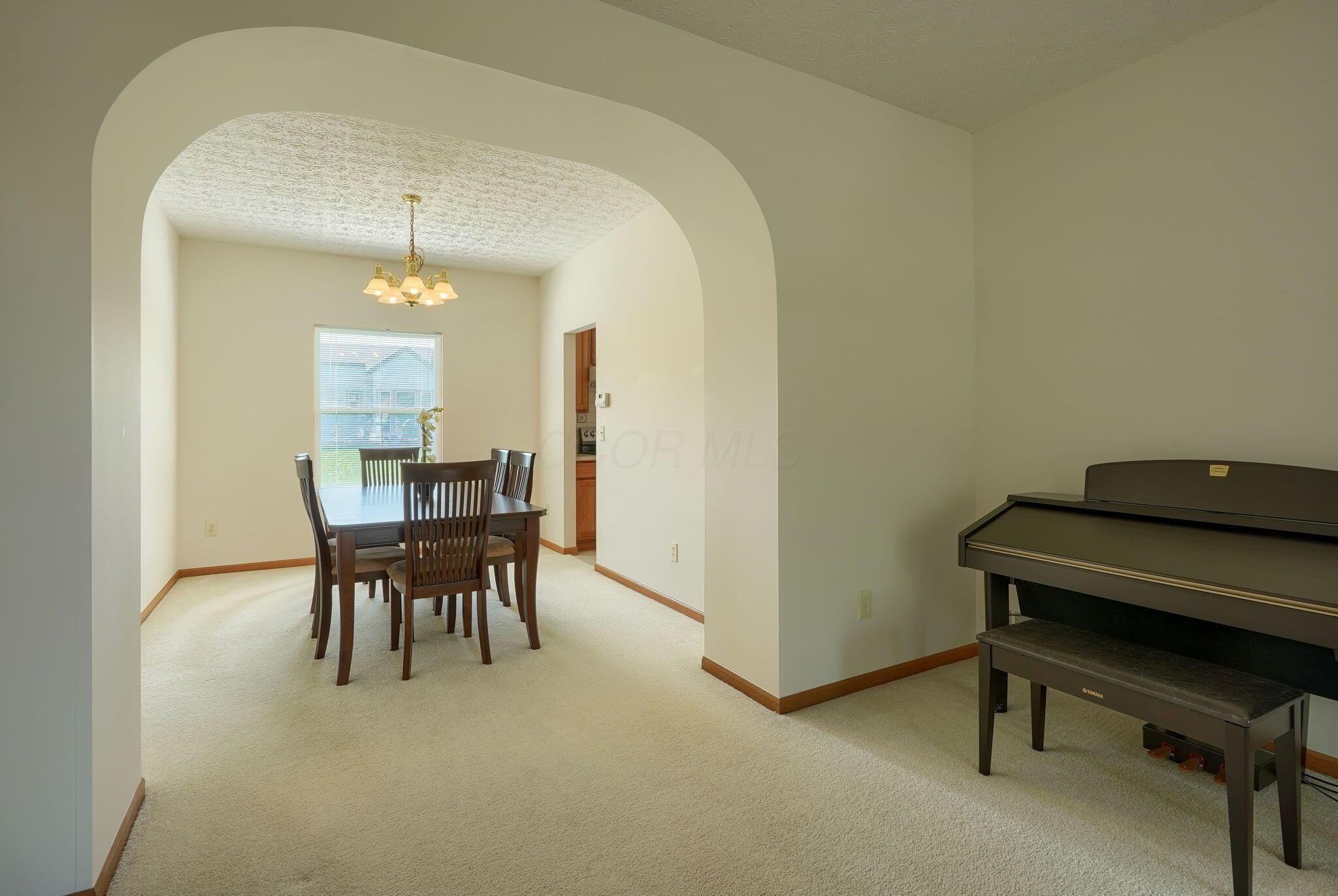 1300 Sotherby Crossing, Lewis Center, Ohio image 10