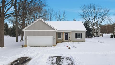 Photo of 5833 S Old 3c Highway, Westerville, OH 43082 (MLS # 226003048)