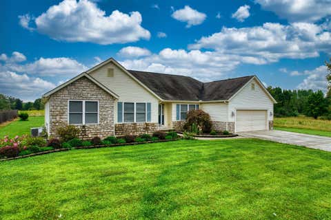 Homes For Sale - 71 Bluegrass Drive<br/> Pataskala, OH 43062