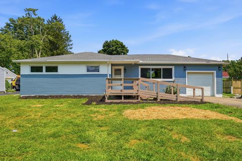 Photo of 878 Oberlin Drive, Heath, OH 43056 (MLS # 226026653)