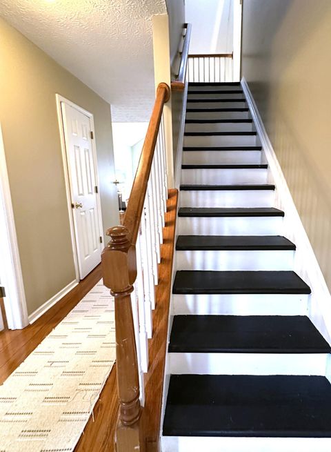 Tiny photo for 294 Lazelle Place Lane, Lewis Center, OH 43035 (MLS # 225043674)