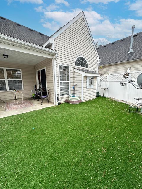 Tiny photo for 294 Lazelle Place Lane, Lewis Center, OH 43035 (MLS # 225043674)