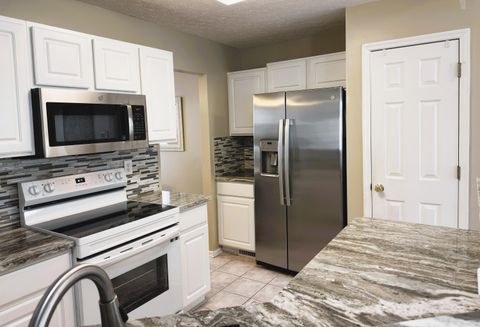 Tiny photo for 294 Lazelle Place Lane, Lewis Center, OH 43035 (MLS # 225043674)