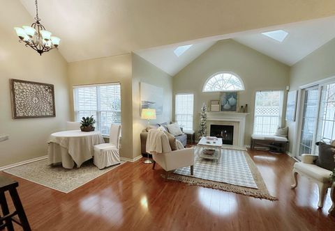 Tiny photo for 294 Lazelle Place Lane, Lewis Center, OH 43035 (MLS # 225043674)