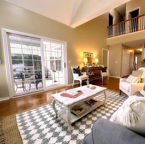 Tiny photo for 294 Lazelle Place Lane, Lewis Center, OH 43035 (MLS # 225043674)