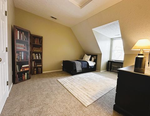 Tiny photo for 294 Lazelle Place Lane, Lewis Center, OH 43035 (MLS # 225043674)