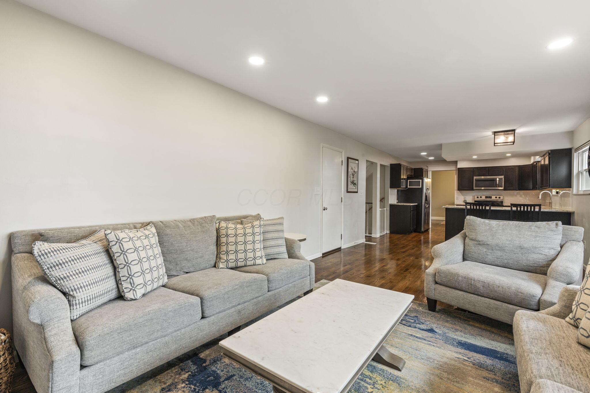 578 Glenridge Place, Columbus, Ohio image 19