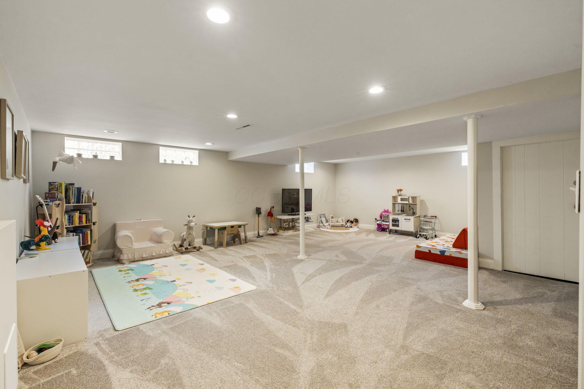 578 Glenridge Place, Columbus, Ohio image 22