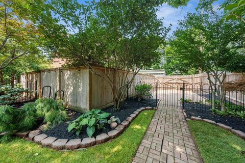 Tiny photo for 420 Stanley Avenue, Columbus, OH 43206 (MLS # 225037414)