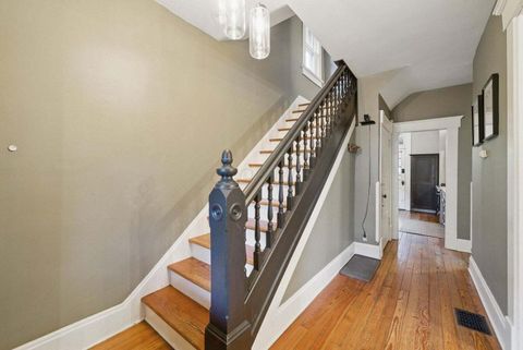 Tiny photo for 420 Stanley Avenue, Columbus, OH 43206 (MLS # 225037414)