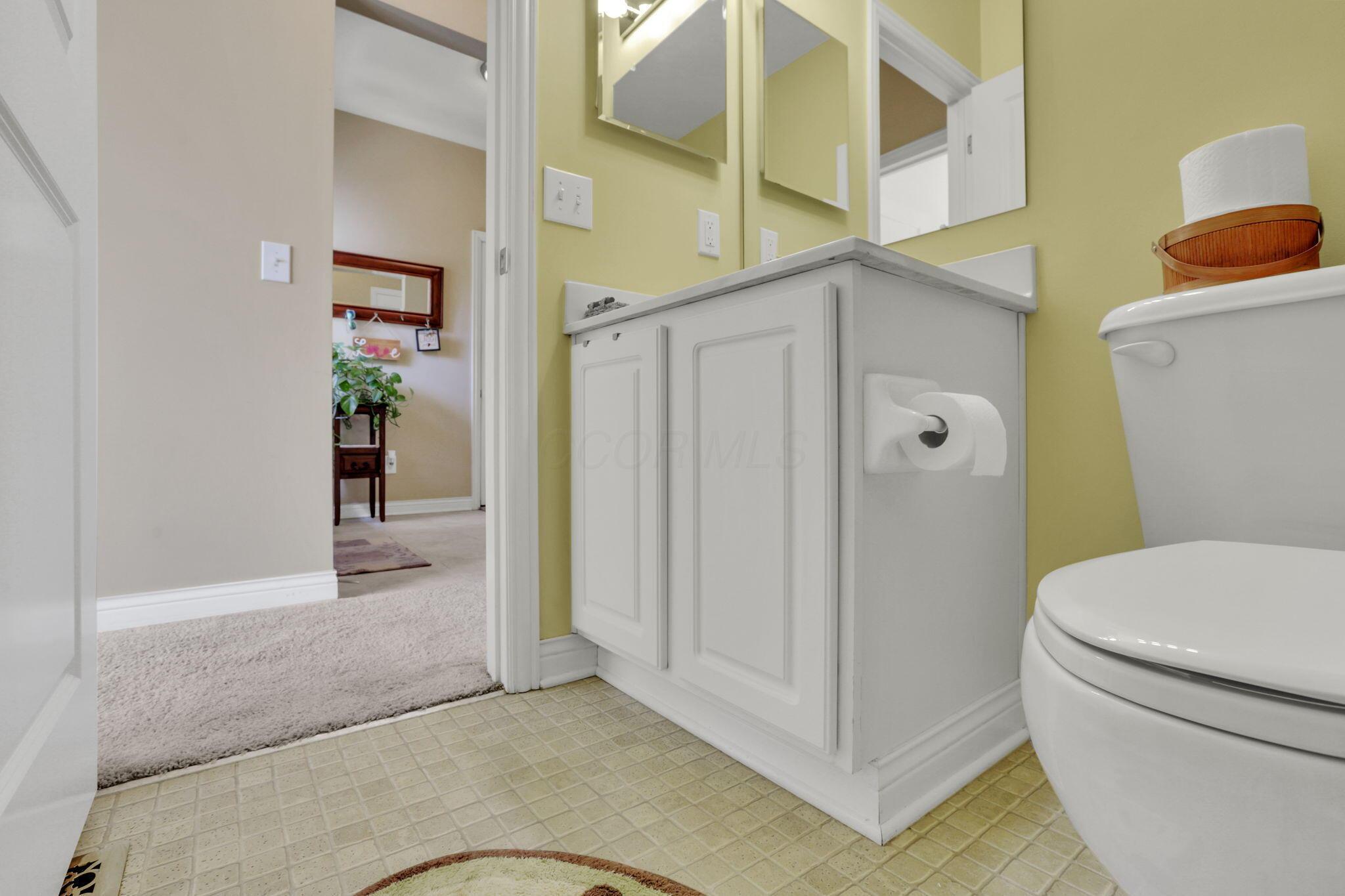 4563 Grand Strand Drive, Grove City, Ohio image 37