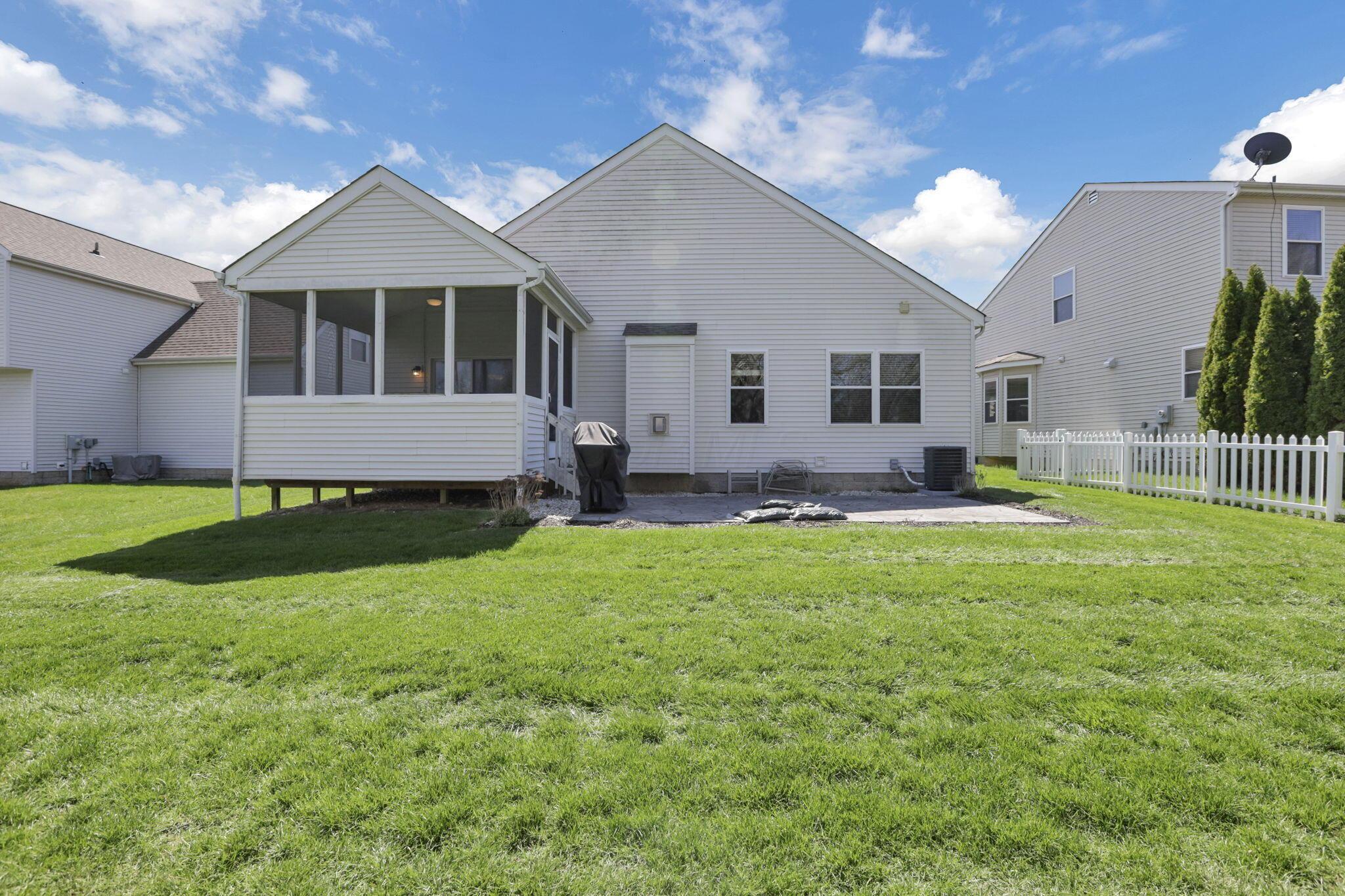 4563 Grand Strand Drive, Grove City, Ohio image 7