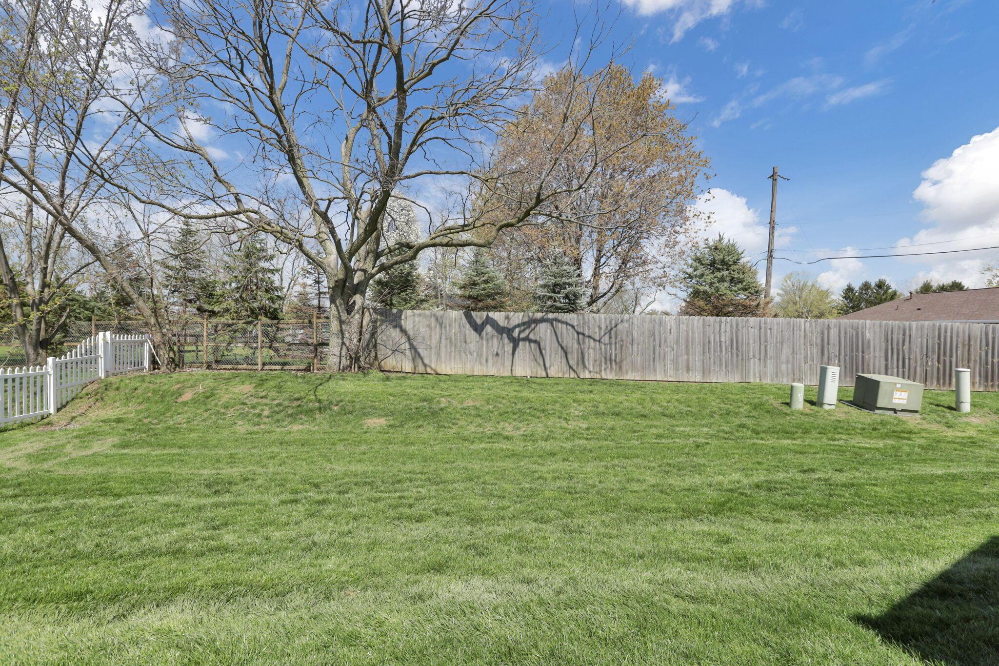 4563 Grand Strand Drive, Grove City, Ohio image 9