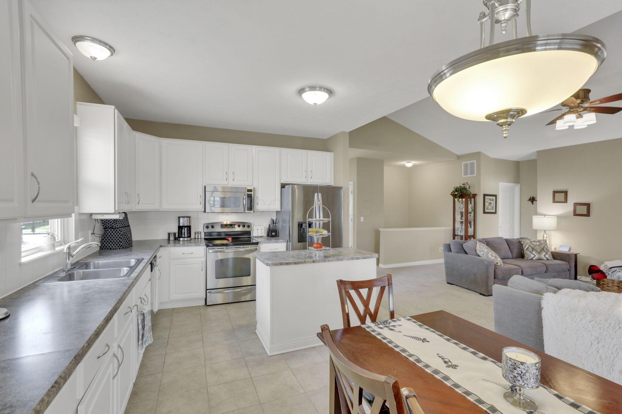 4563 Grand Strand Drive, Grove City, Ohio image 21
