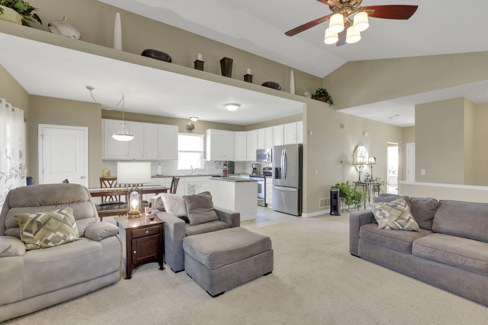 4563 Grand Strand Drive, Grove City, Ohio image 12