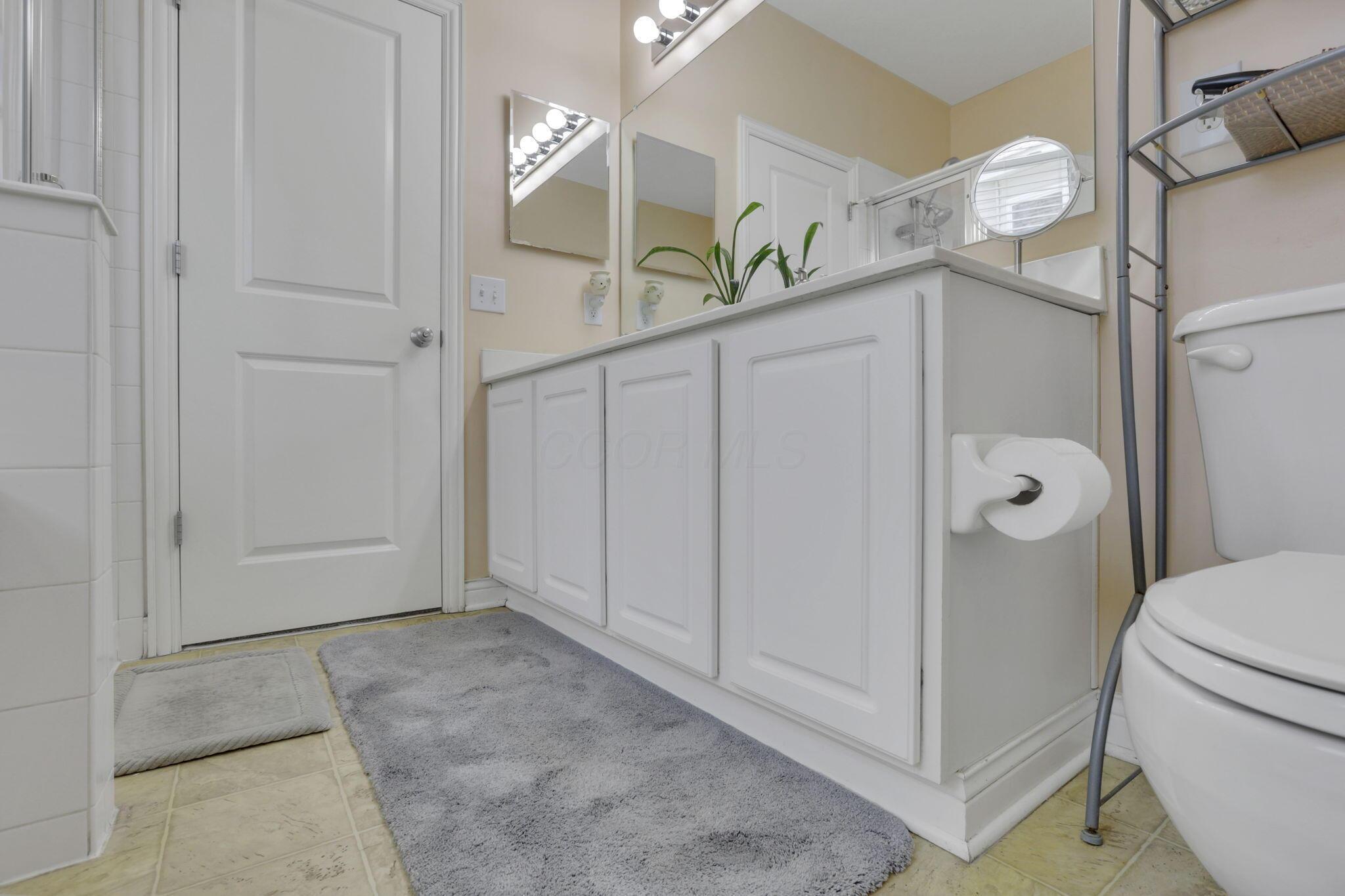 4563 Grand Strand Drive, Grove City, Ohio image 31