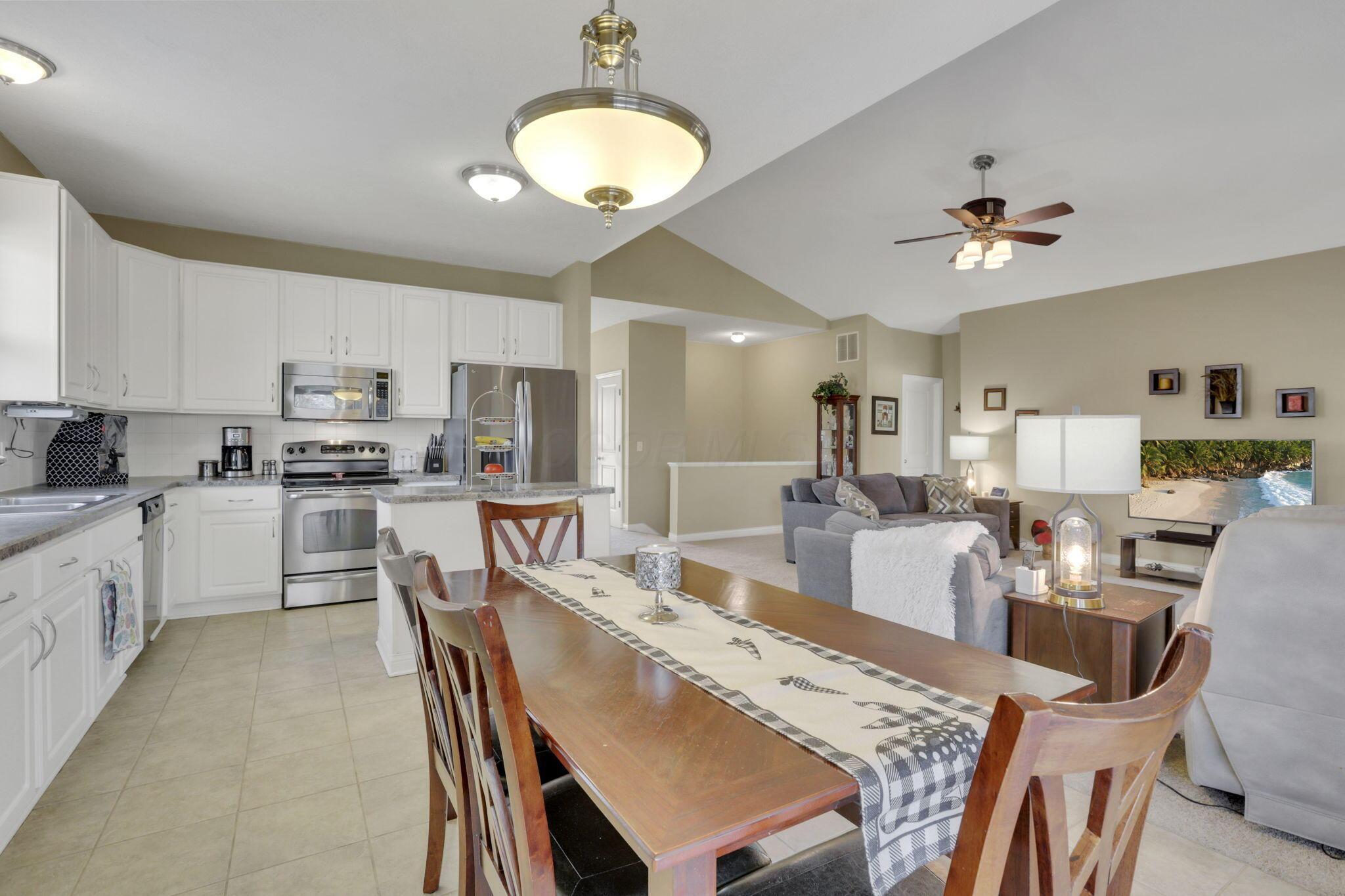 4563 Grand Strand Drive, Grove City, Ohio image 17