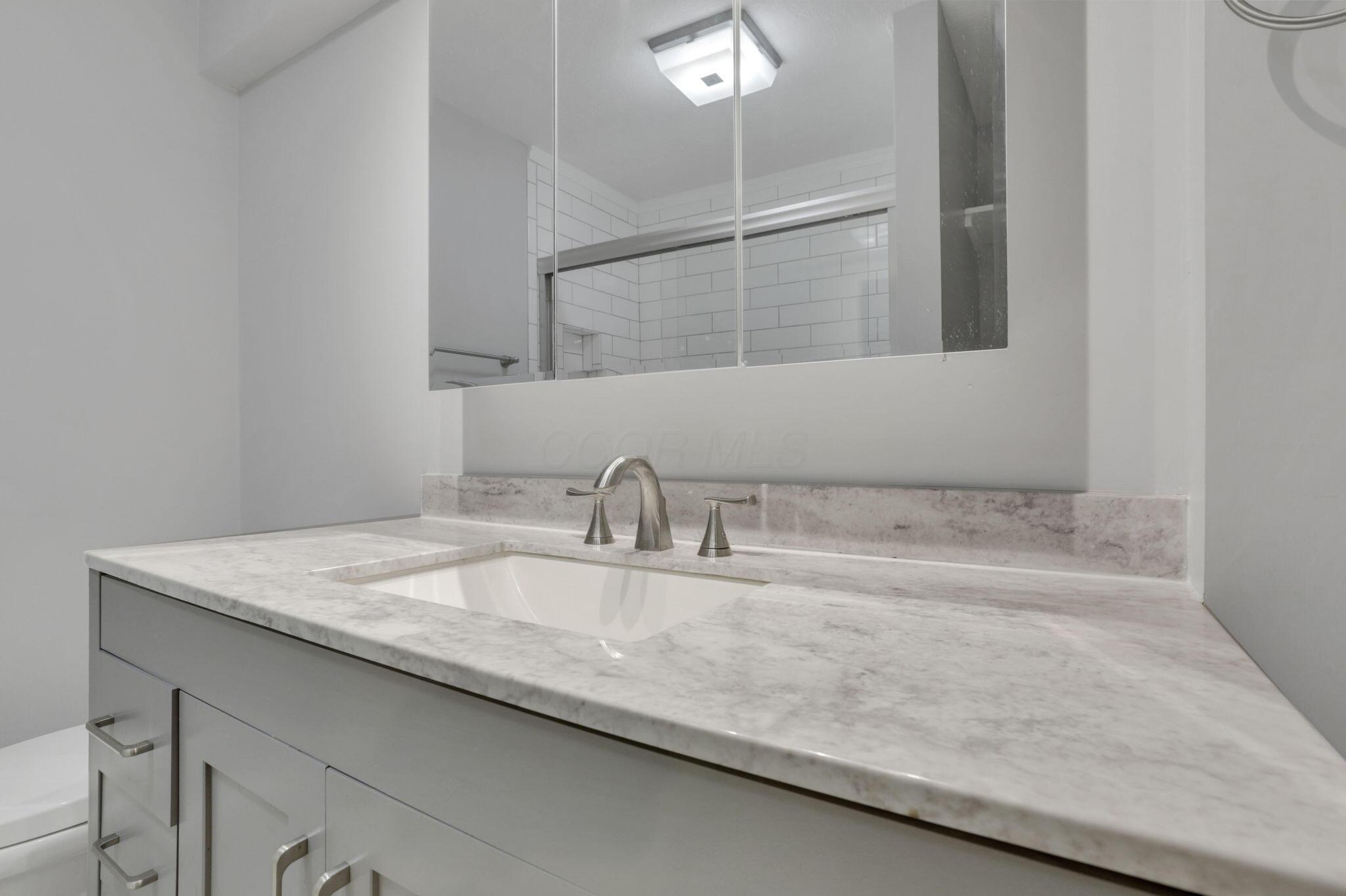 4563 Grand Strand Drive, Grove City, Ohio image 44