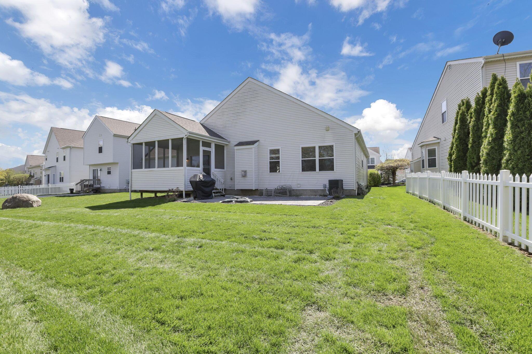 4563 Grand Strand Drive, Grove City, Ohio image 8
