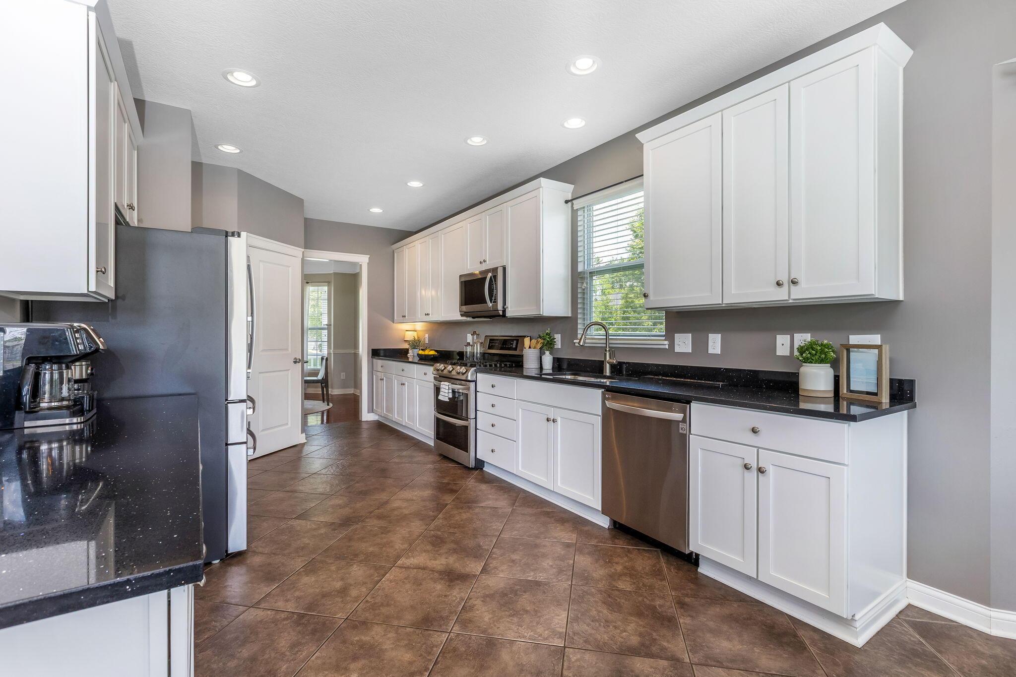7434 Broxton Lane, Galena, Ohio image 27