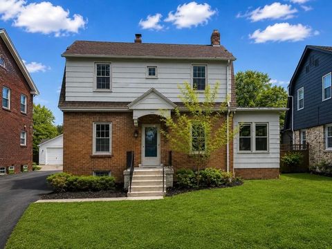 Photo of 2449 Dale Avenue, Columbus, OH 43209 (MLS # 226025366)