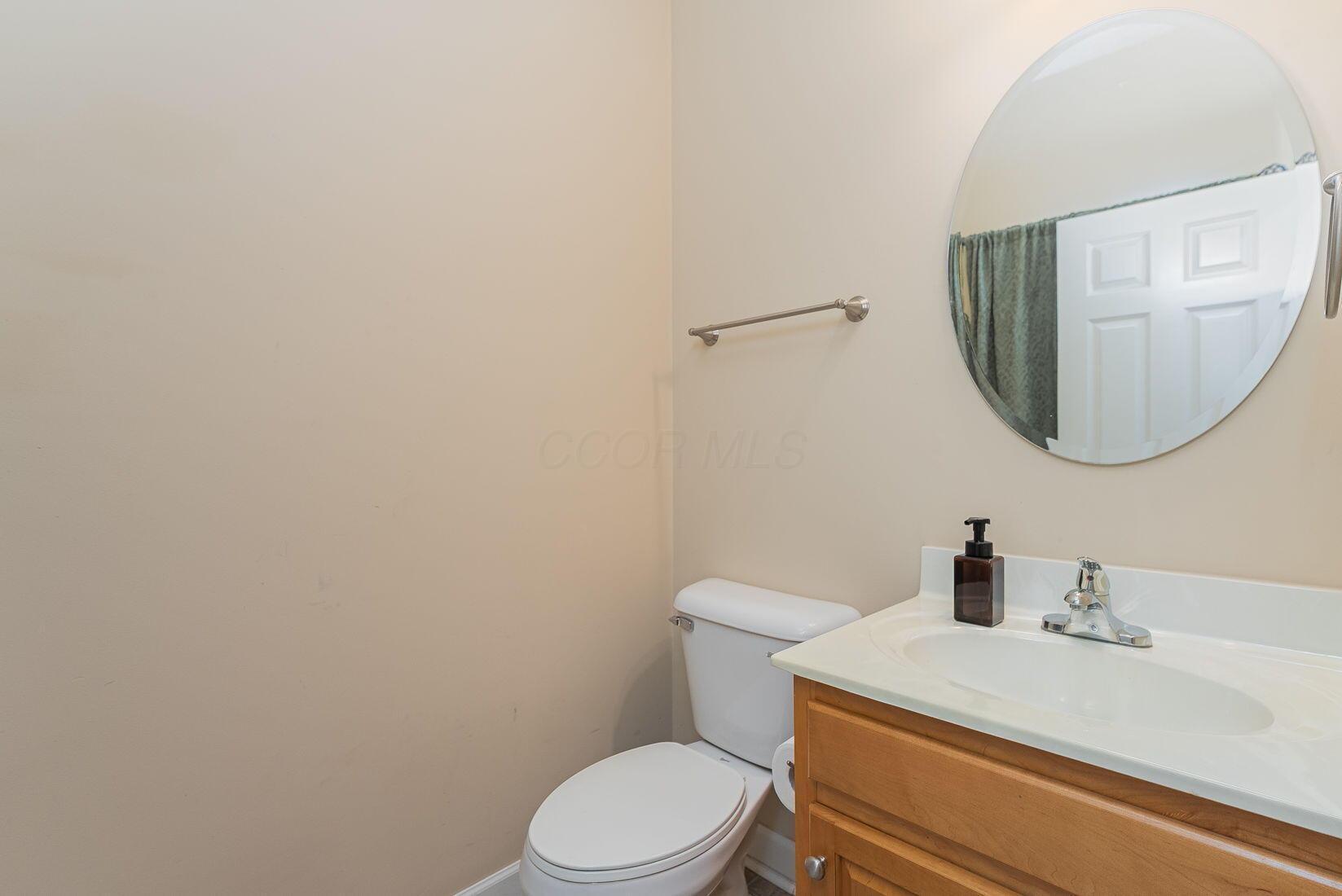 643 Pondview Drive, Grove City, Ohio image 12